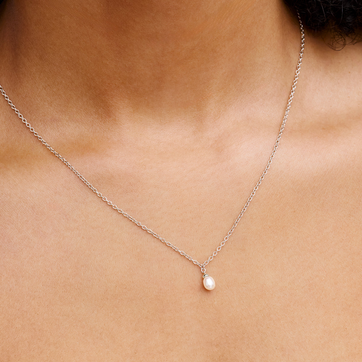 Fine Organic Pearl Necklace Bridesmaid Gift Set (Silver)