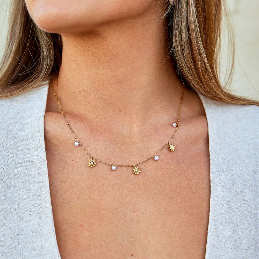 Autumn Flower & Pearl Necklace